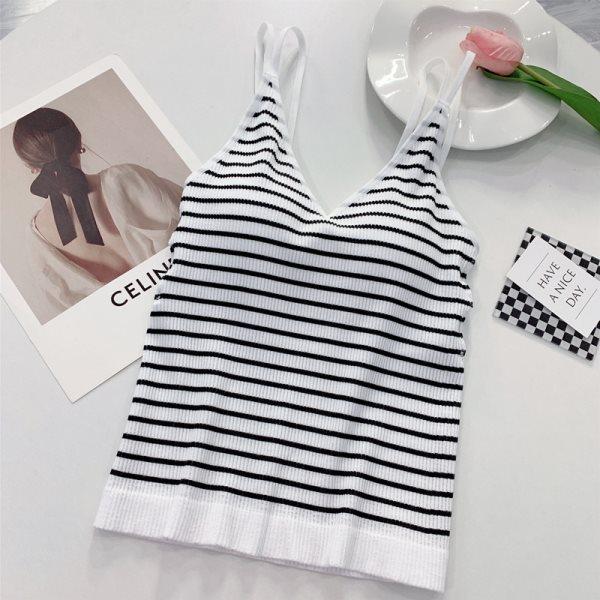Dámské pruhované zeštíhlující tílko s výstřihem do V a hrudní vložkou, bez rukávů, temperamentní, ležérní tílko s vestavěnou podprsenkou