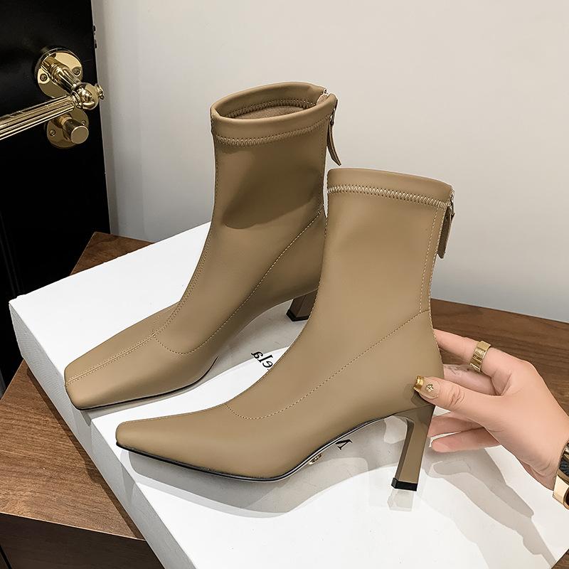 

Европейский и американский модный темперамент эластичные тонкие ботинки 2025 осень новые квадратный носок тонкий каблук задняя молния высокий каблук маленькие короткие ботинки женские 40