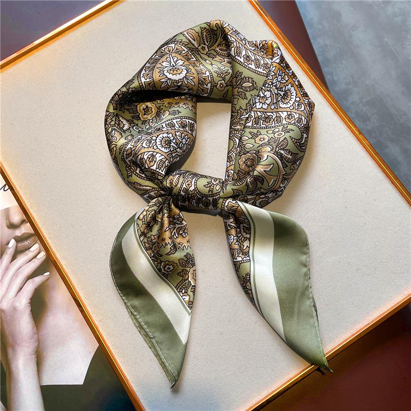 Versatile Sciarpa di Seta Retro con Motivo di Anacardi: Foulard Quadrato Decorativo da Donna, Foulard, Sciarpa da Legare ai Capelli o alla Borsa