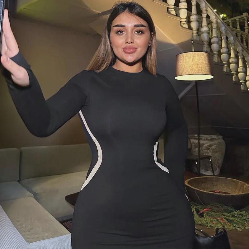 2024 Autumn/Winter Fashion: Women's Color-Block Slim Round Neck Long Sleeve Finger Set Dress