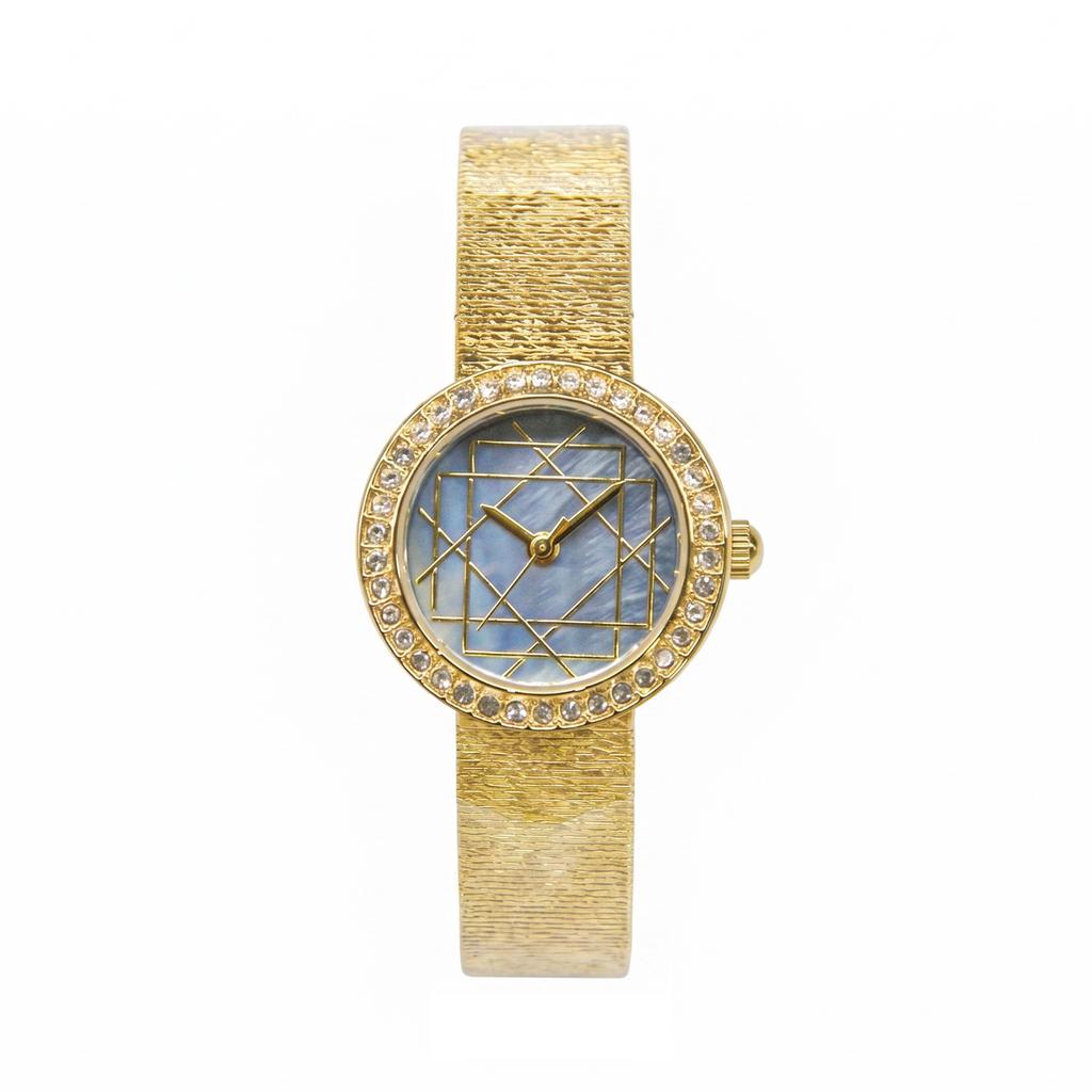 Round Quartz Watch For Women Rhinestone Bezel Geometric Line Dial Textured Mesh Strap Elegant Daily Waterproof Wristwatch