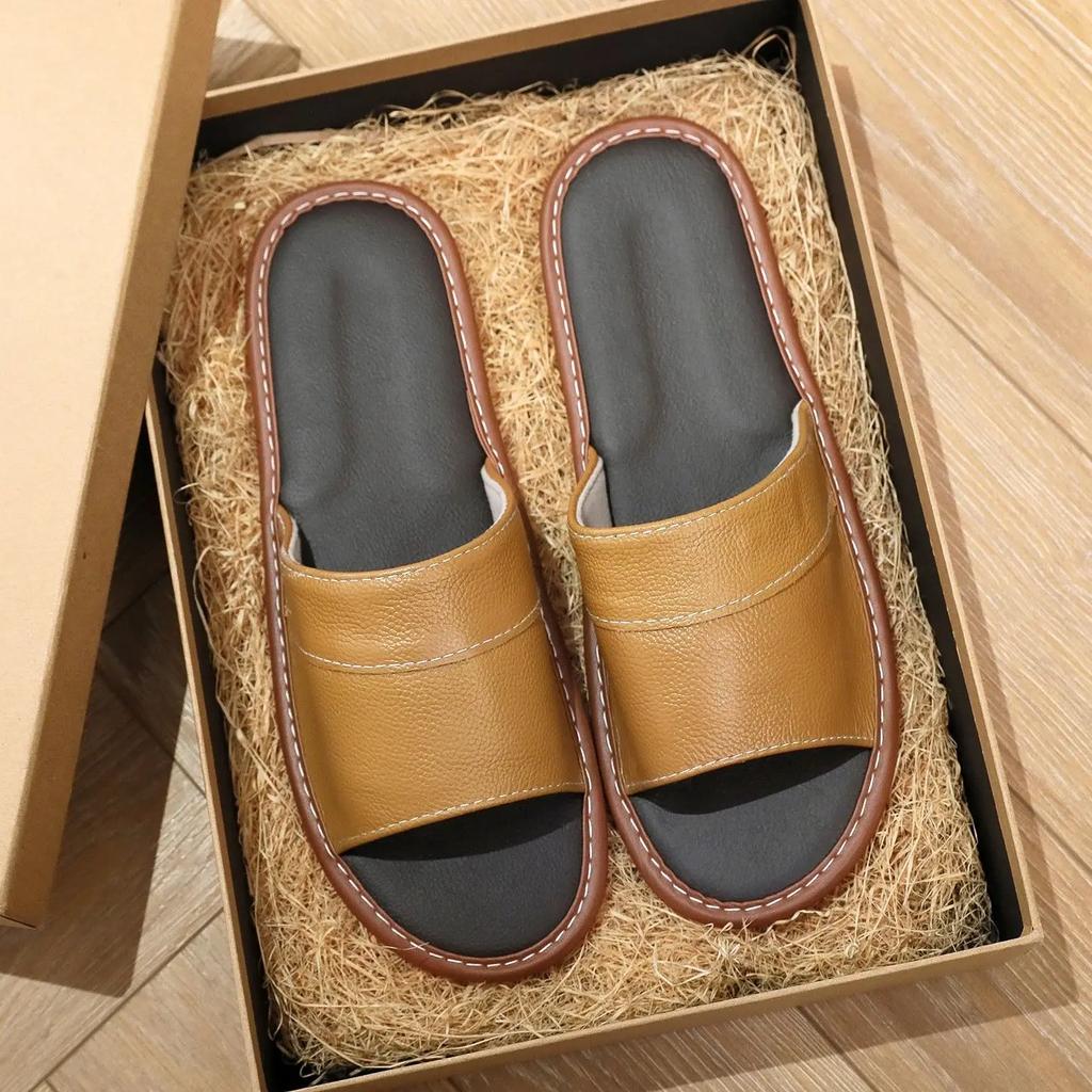 Fashion Walk Around Home Slippers for Men House Indoor Genuine Leathe Soft Shoes Sabot Fun Low Price Summer Sale Adult Y2k Sandals Man