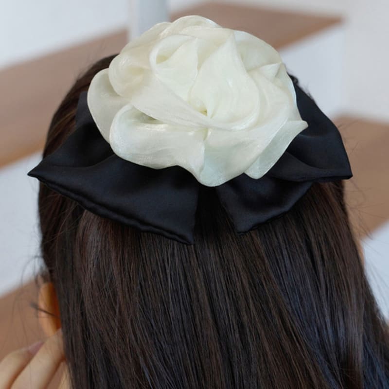 FANTASTIC PLANET Chiffon Rose Haarspange (ELFENBEIN)