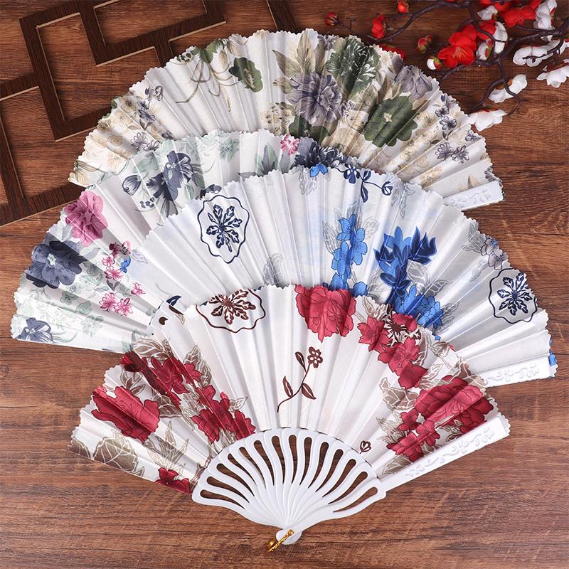 Retro Flower Printed Folding Fan Classical Dancing Fan Women Cheongsam Fan Portable Hand Held Fan Wedding Fan Decor Gifts