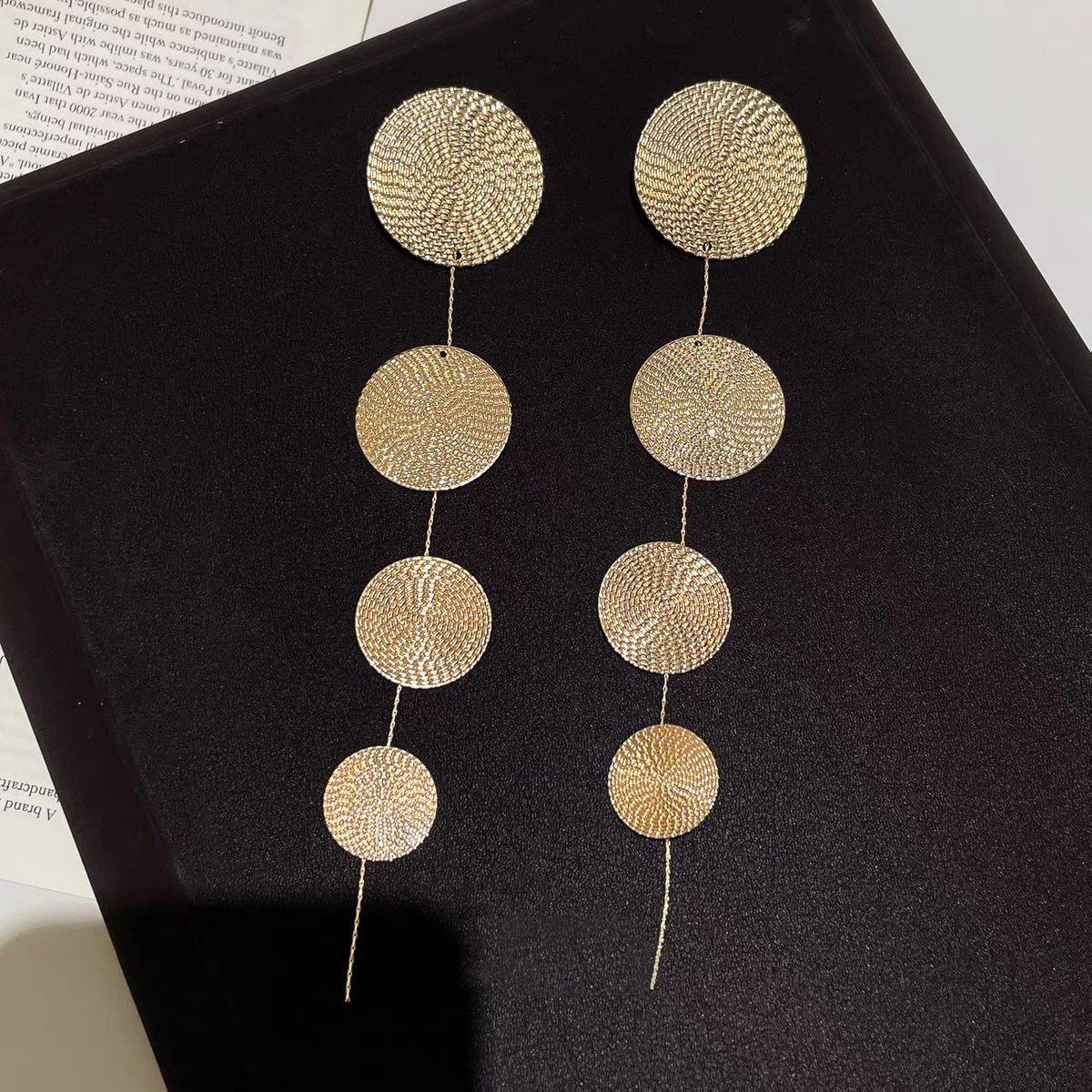 Old Qianfeng~ Gold disc long fringed earrings exaggerated design stud earrings for women