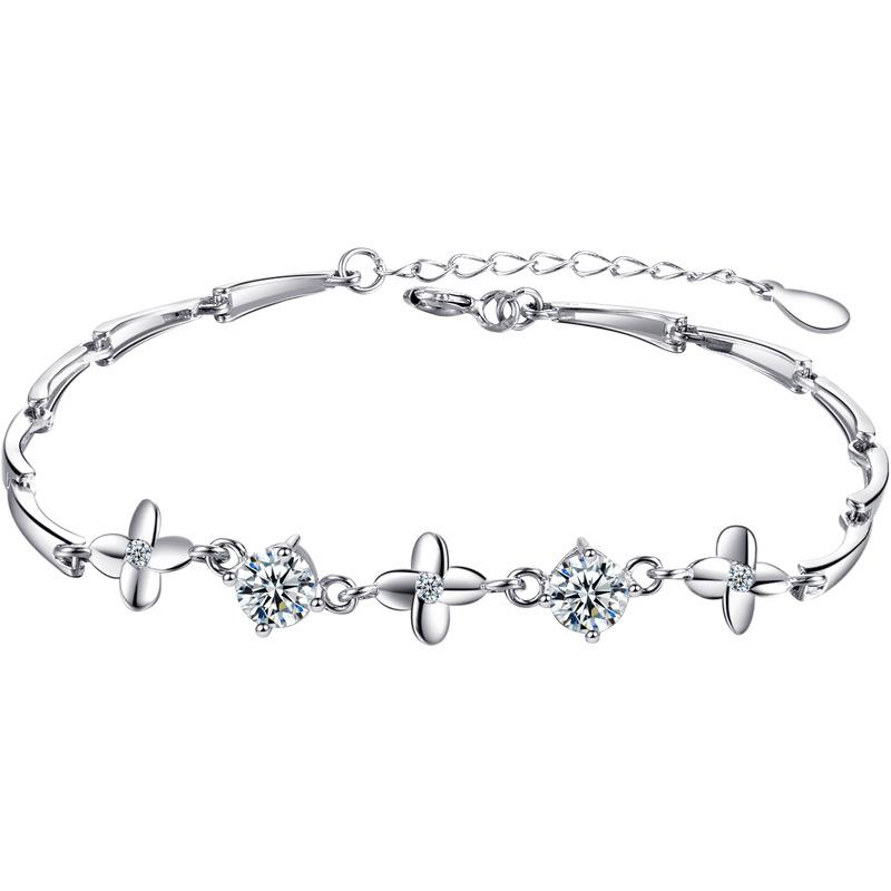 Jewelry Four-Leaf Clover Bracelet Korean Version Simple Bracelet Compact Fresh And Fashionable Girlfriend Gift