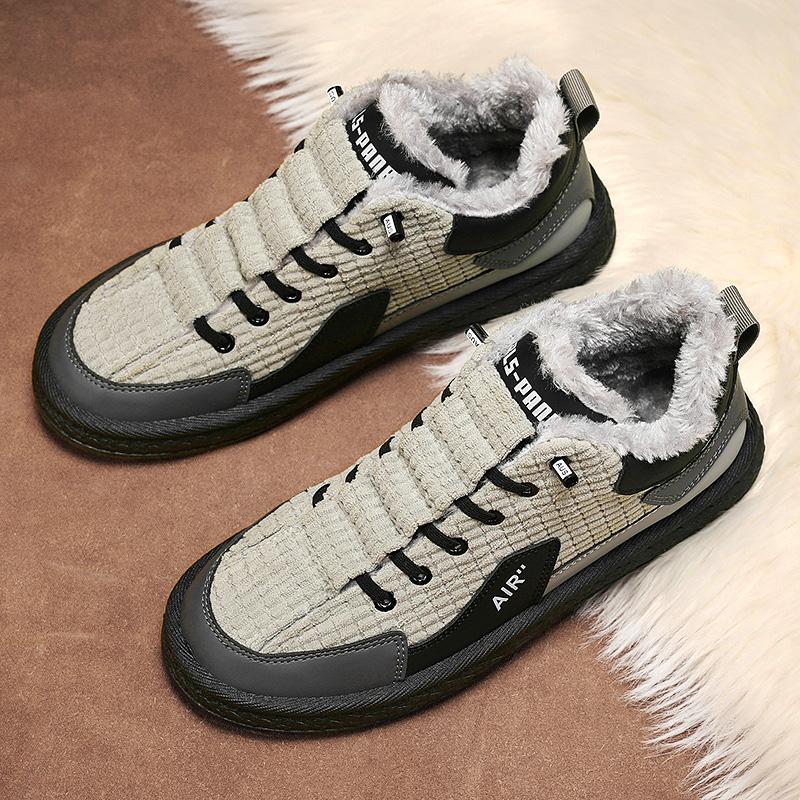 

2024 Новые зимние мужские туфли на меху, теплые повседневные кроссовки, мужская мода, вулканизированная обувь, размер 44, нескользящая износостойкая спортивная обувь 42 светло-серый