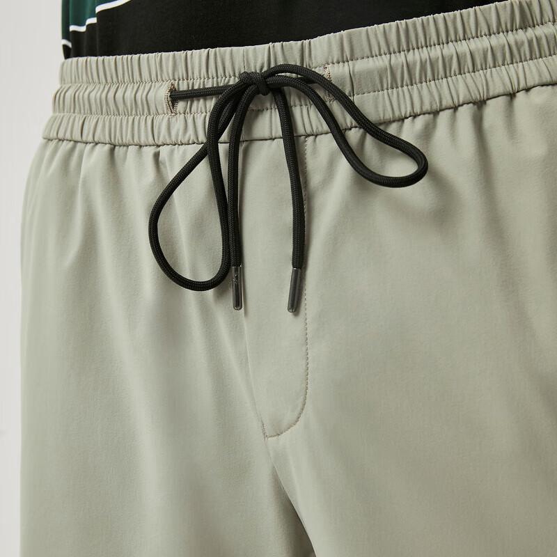 Men's Straight-Leg Slightly Elastic Solid Color Fashion Shorts