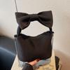 This Year, Bow Bags Are Popular for Women's 2025 New Products, Spring Decorative Handbags, Cloud Small Bags, and Girly Small Bags.