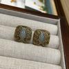 Retro Medieval Copper Plated Russian Gold And Jade Stud Earrings Are Simple And Versatile.