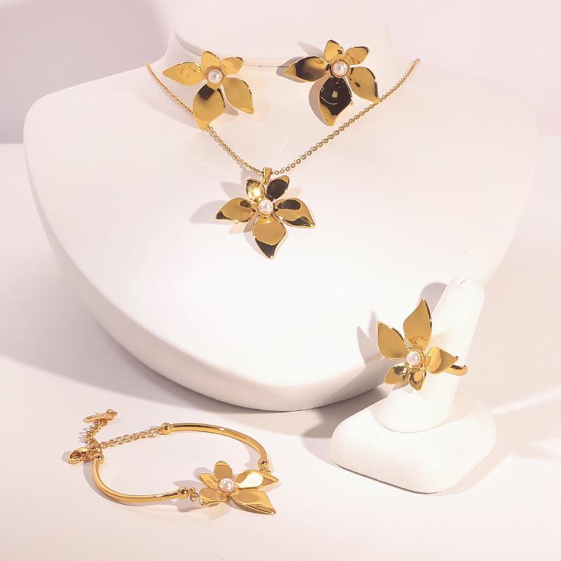 Stainless Steel Gold Flower Set Women 4pcs Necklace Earrings Bracelet Ring Cubic Zirconia Luxury Wedding Party Anniversary Gift