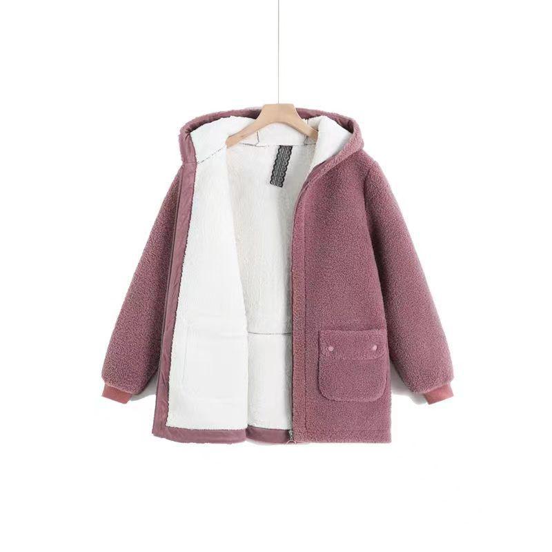 Velvet-Lined Hooded Cotton Coat: Thick, Warm, Fashionable Outerwear for Autumn/Winter, Perfect for Middle-Aged and Elderly Women
