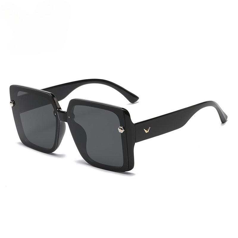 Vintage Women's Sunglasses for Female Retro Square Sunglasses Shades Large Frame Sunglasses