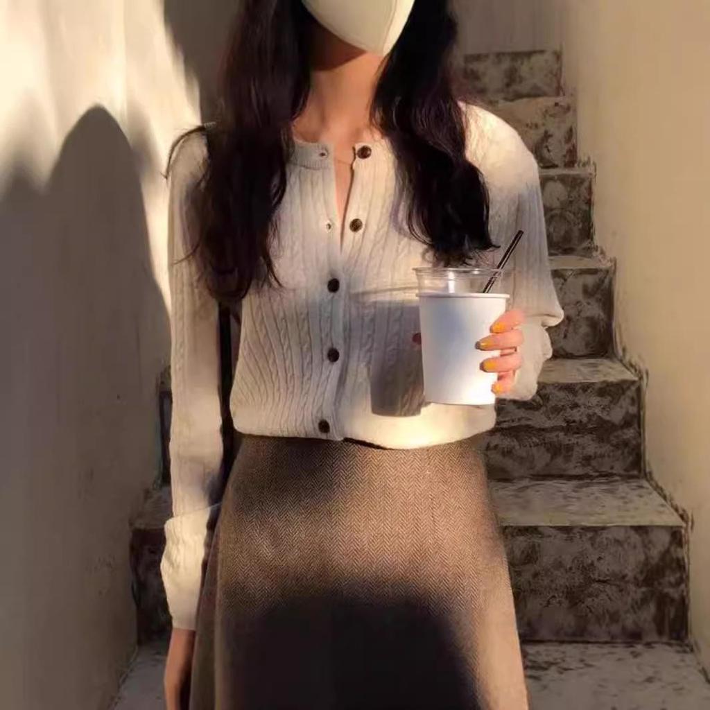 Women's Round Neck Fashion Short Knitted Wool Cardigan Sweater - Perfect with Skirts or As a Shawl-Style Outerwear