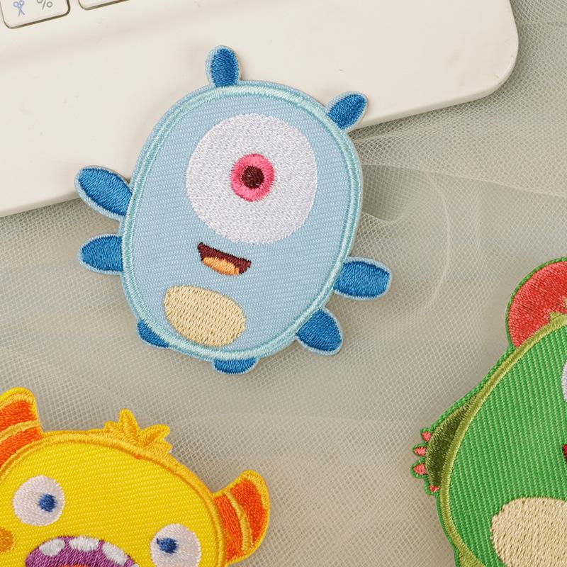 Adesivos de Patch Bordado Auto-Adesivo de Monstro de Desenho Animado para Acessórios de Vestuário DIY
