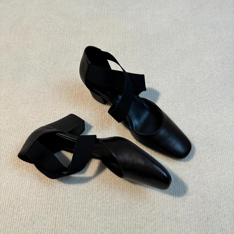 

Версия, которую легко носить~ Новые ретро универсальные балетки на высоком каблуке для детей, толстый каблук, крестообразный ремешок, полые, повседневные, с закрытым носком, одинарные туфли 35