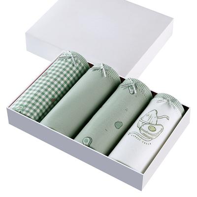 Verpackt sind 4 Stück Damenunterwäsche aus reiner Baumwolle, niedliche mittelhohe Unterwäsche aus Baumwolle, Spitze, kantenlos