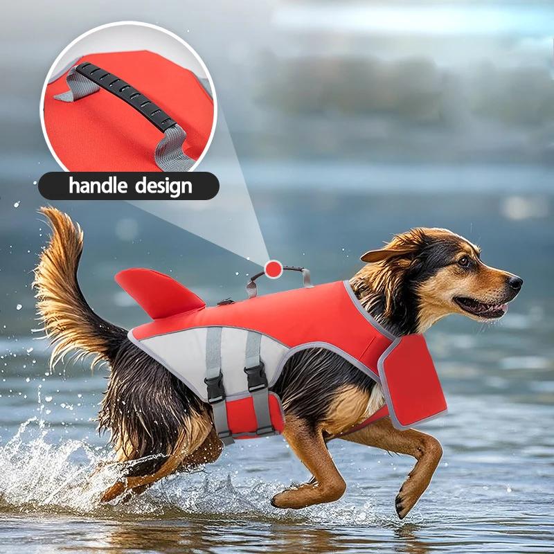 Nouveau Gilet de Sauvetage pour Animaux de Compagnie Forme Aileron de Requin Gilet de Sécurité pour Chien en Été Réglable pour Piscine ou Surf Gilet de Sauvetage pour Chien à la Dérive
