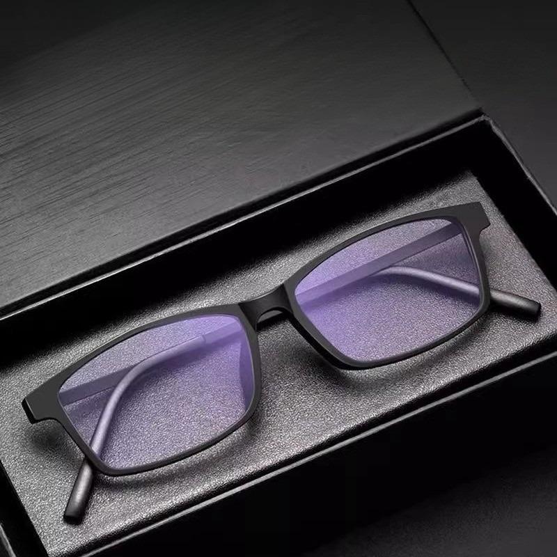2PCS Men's Ultra Light Full Frame Reading Glasses Retro Square Full Frame Hyperopia Glasses Anti Blue Light Glasses for Men