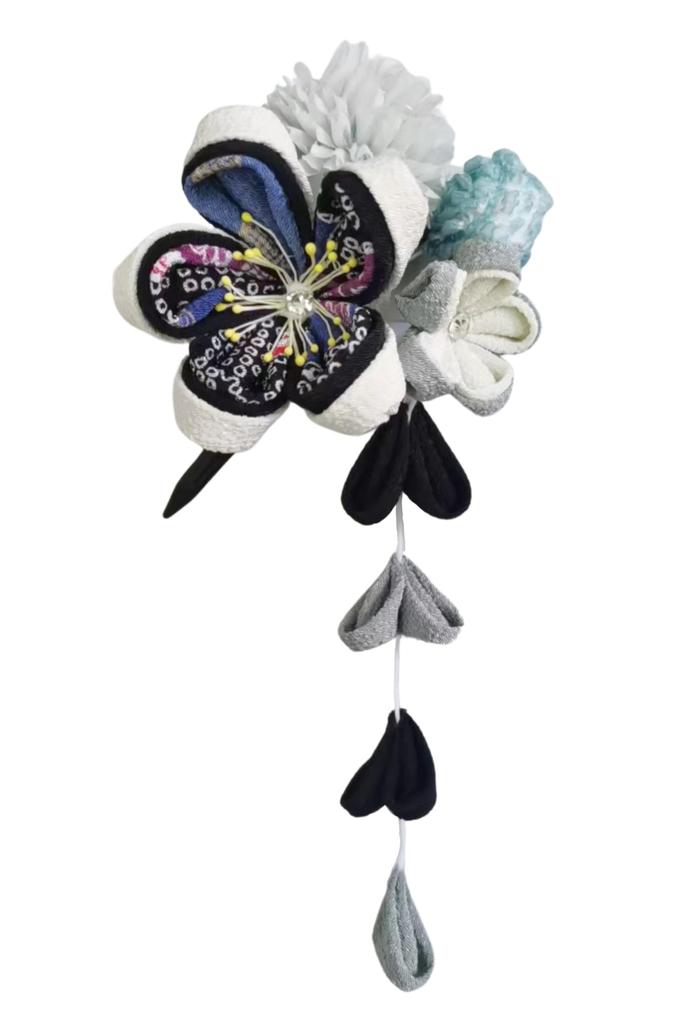 Uni Seni Futago Chirimen Japanese Pattern Tsumami Zaiku Artificial Ping Pong Mum Corsage Clip Seasons Navy Blue x Mint (1029-5) [Four Drum, Green]