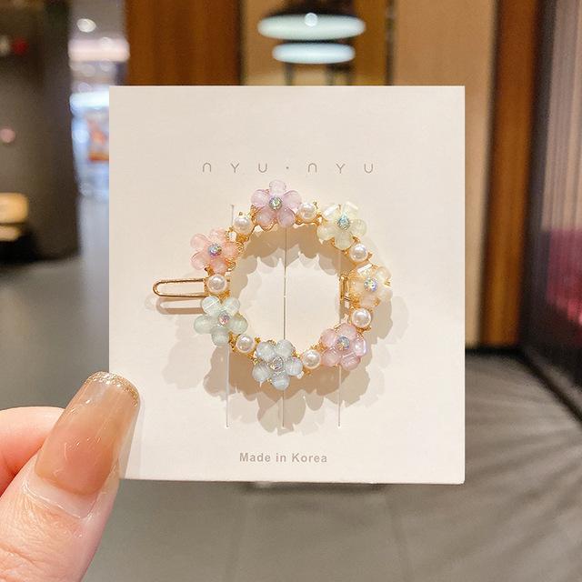 INS Girl Mori Is Super Fairy Flower Simple Frog Buckle Moon Hairpin Liu Seaside Clip Top Clip Headdress