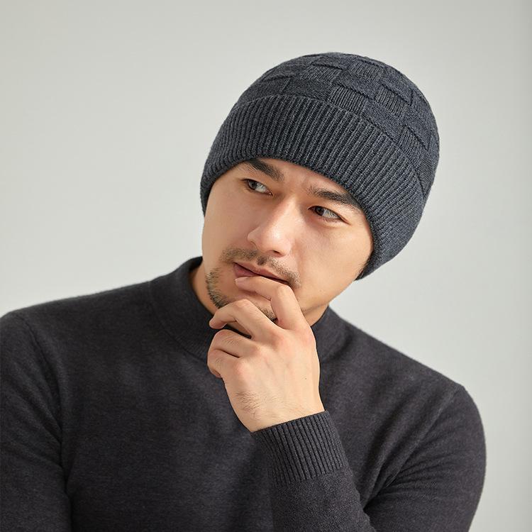 Autumn and winter new wool hat wool hat winter warm and cold ear protection knitted hat spot ski hat