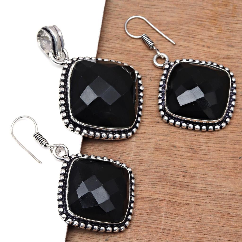 Black Spinal  Pendant Gemstone Jewelry Handicraft Valentine'Day Gold