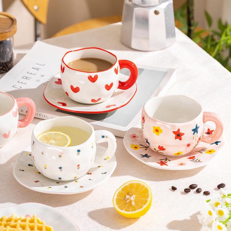 300ML Håndklypet Keramisk Krus Søtt Mønster Uregelmessig Kaffekopp Frokost Melk Havregryn Krus Ettermiddagste Kopper Kreative Gaver
