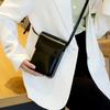 Vielseitige vertikale japanische und koreanische einfache Flip-Phe-Tasche, PU-Leder-Umhängetasche für den Weg zur Arbeit, quadratische Einzel-Schultertasche