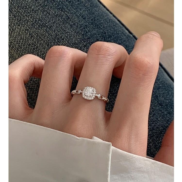 Stylish 2024 Copper Snowflake Square Diamond Adjustable Ring Designed For Women