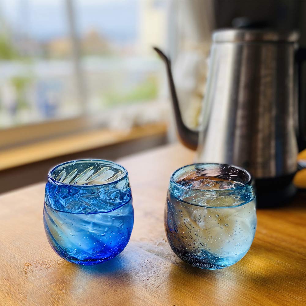 Kubagasaya Ryukyu Glass Ryukyu Glass Rocks Glass Okinawa Souvenir Churaumi Tal Glass Lyseblå x Blå Kald te Glass kopp kopp