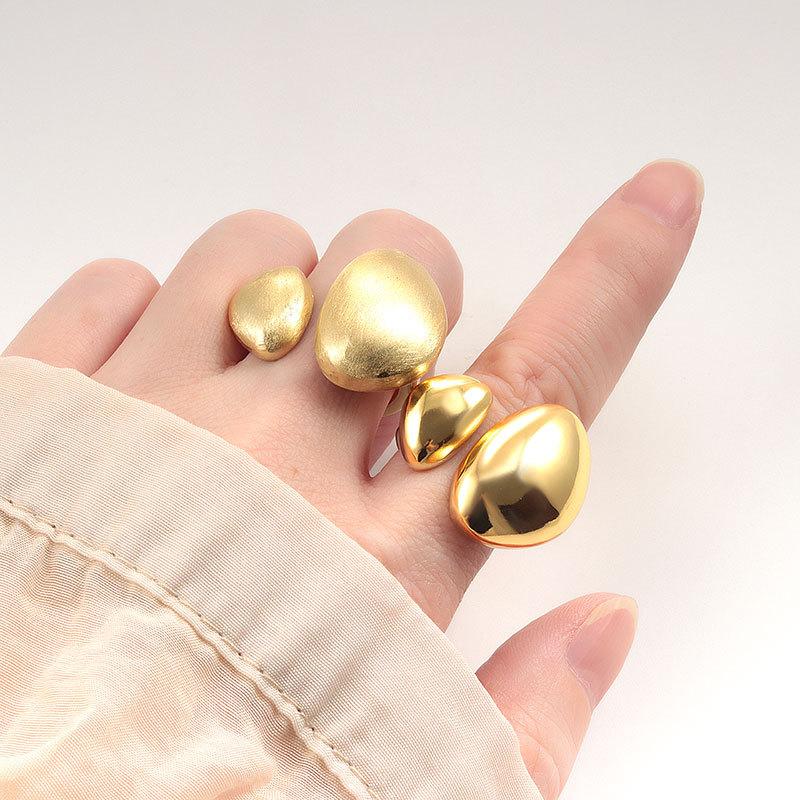Double Oval Irregular Curved Ring Smooth Brushed Finish Minimalist Fashion Jewelry Band For Women