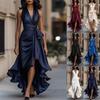 Robe Longue Évasée Sans Manches à Col Halter en V pour Femmes Coupe Ajustée Taille Moyenne Robe de Soirée Élégante en Satin