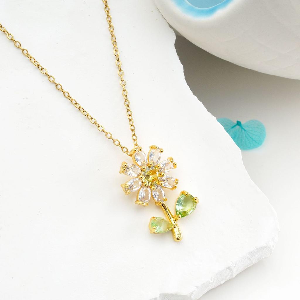 Fashion Sweet Zircon Sunflower Pendant Necklaces for Women Stainless Steel Chain Jewelry Accessories Wedding Party Gifts
