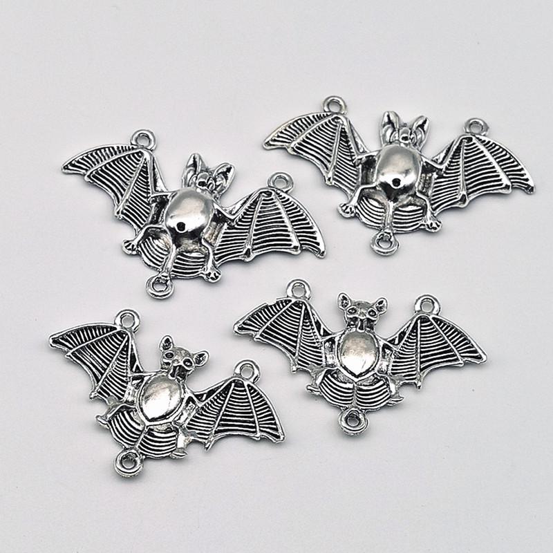 Gotischer Vampir Fledermaus Anhänger - Silbernes Halloween Schmuck Accessoire
