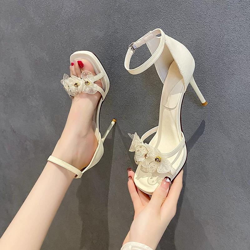 Fashion Summer New Open-toe High-heeled Shoes Women's Outward Wear Temperament with Skirt One-line Rhinestone Stiletto Sandals