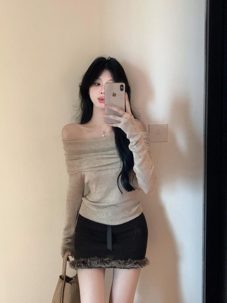 Pulover Tricotat cu Umerii Goi: Croială Slim Fit, Mâneci Lungi, Stil Delicat