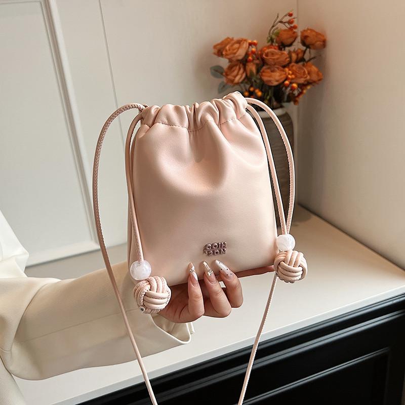 IELGY Fashion Simple Mobile Phone Lucky Bag Bag Lightweight Fresh Drawstring Hand Bag Crossbody