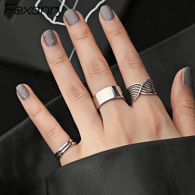 Anelli color argento minimalista Linee multistrato vintage alla moda Regali geometrici vuoti per gioielli da festa per le donne