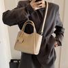 Korean Trendy Casual Hand Bucket Bag, New Fashion Shoulder Bag, Mother and Child Bag, Highend Portable Messenger Bag