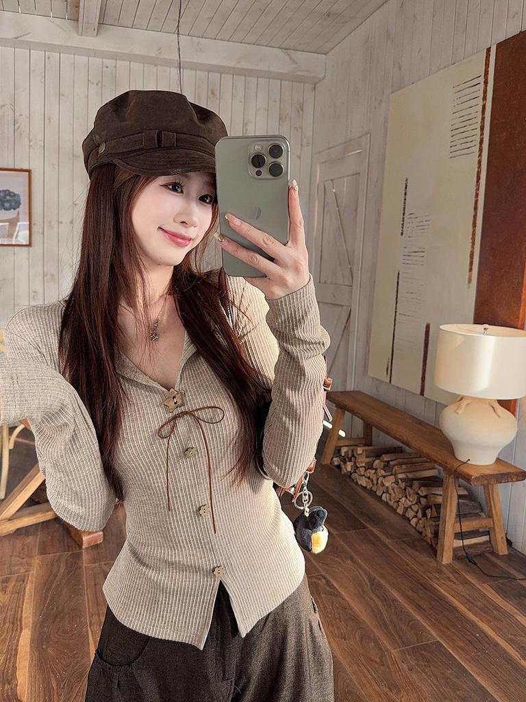Retro Bow V-Neck Long-Sleeve Women's Slimming Top - 2025 Autumn Collection