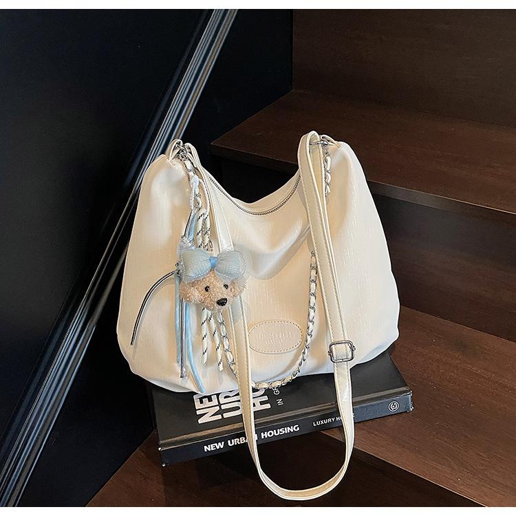 

Модная сумка на плечо 2025 года, большая сумка-тоут, повседневная ретро-модная сумка под мышкой, нишевая сумка-мессенджер с высоким чувством стиля