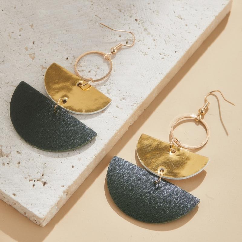 

Модные трендовые серьги-подвески из кожи в виде полумесяца, для женщин, винтажные, с креативным геометрическим цирконом, для вечеринки, подарок