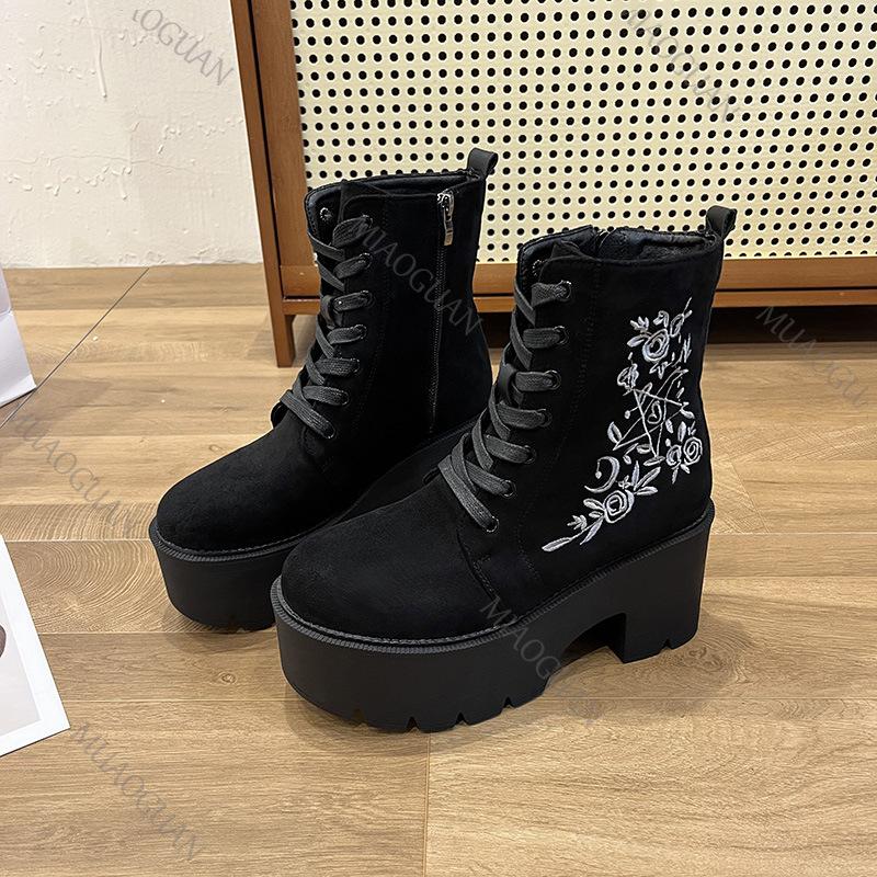 Fashion Punk Goth Women Motorcycle Boots Outdoor Platform High Heels Shoes Woman 2025 New Black Fashion Suede Embroidery Bottes Femmes