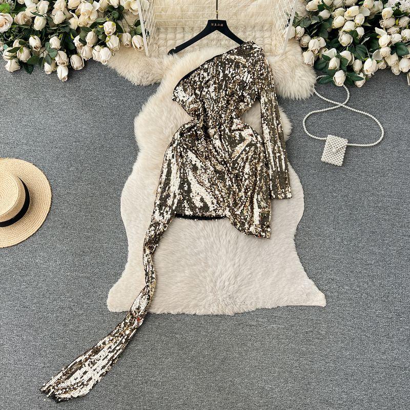 

Off-the-Shoulder Diagonal Collar Silm Streamer Party Dress Sequin Gold XL