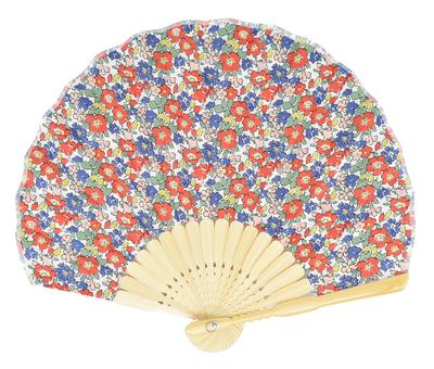 Onishi Ken Seihan LIBERTY Shell Fan 22cm Floral Pattern Red 'Ripple' SY20-LIA01