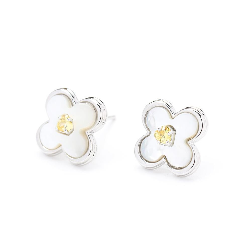 Summer Exquisite High Sense Natural Fritillary Four-leaf Clover Stud Earrings Gold-plated 925 Silver Needle Flower Earrings Women's Models