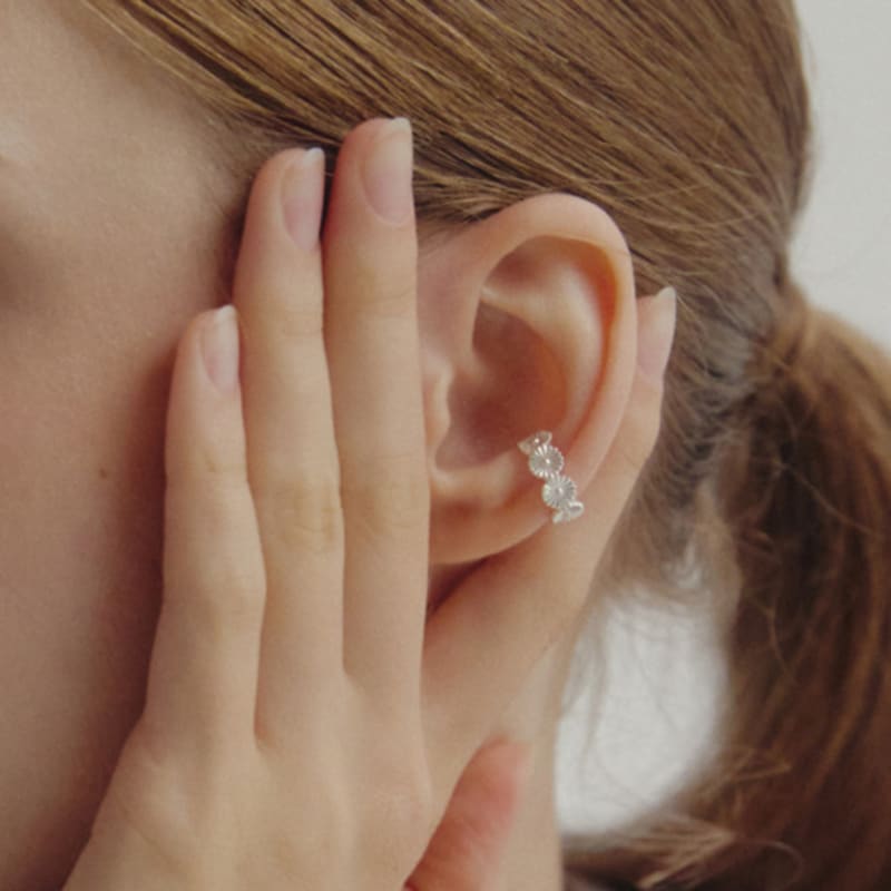 Own Sona Ear Cuff