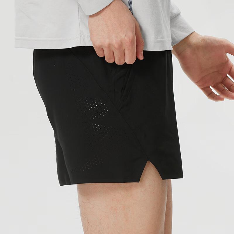 Under Armour Quick-Dry Breathable Woven Running Shorts Men shorts 6005915-008