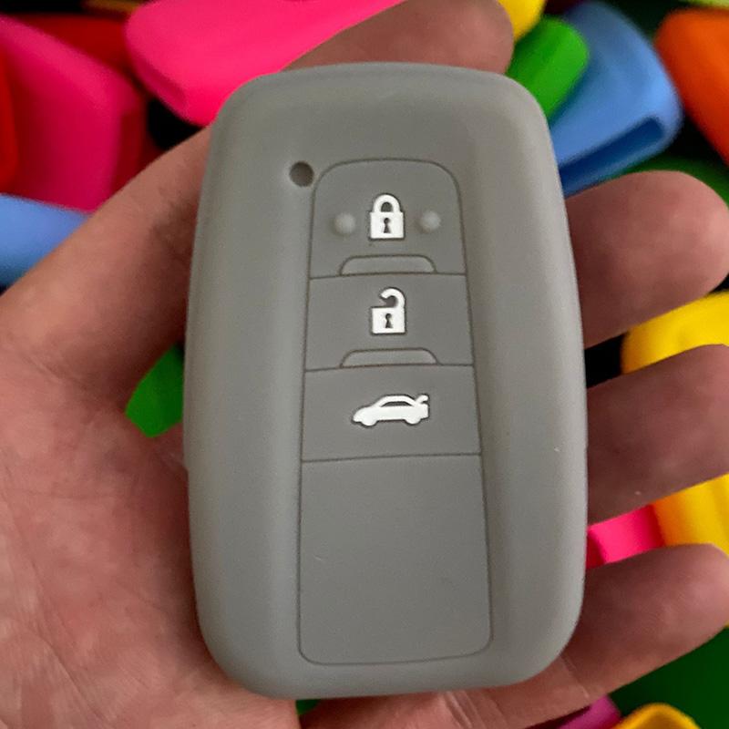 Silicone Car Key Cover Case For Toyota Corolla Rav4 Camry 70 CHR Prado 150 Highlander Key Holder Accessories Fob 2019 2020 2021
